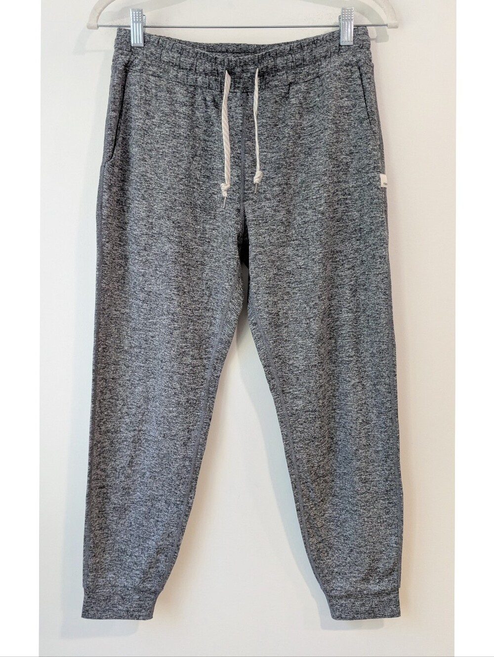 NEW Vuori Performance Jogger In Heathered Gray